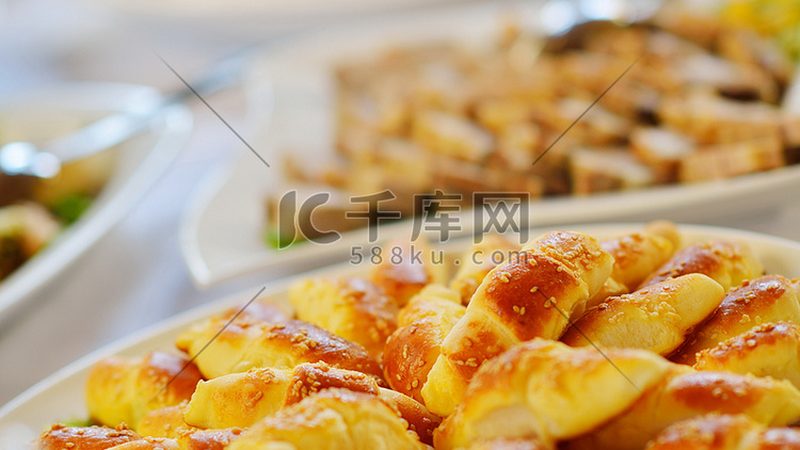 零食批发厂家起批量：揭秘行业背后的起量逻辑